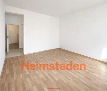 Pronájem bytu 1+kk 28 m - Fotografie 1
