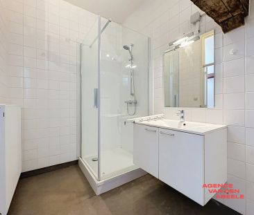 Charmant en ruim appartement met 1 slaapkamer in het hart van Brugge - Photo 3