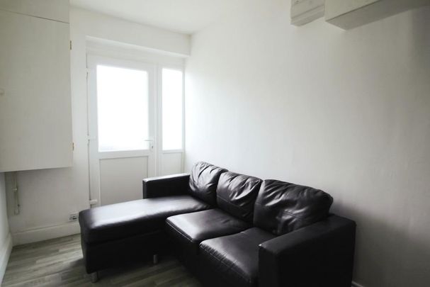 6 bedroom terraced house to rent - Photo 1