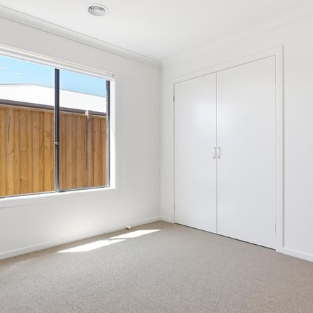 HOME FOR RENT IN THORNHILL PARK - Photo 2