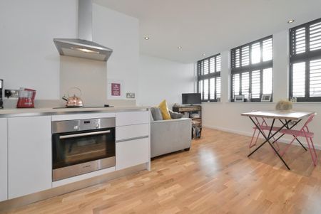 1 bedroom flat to rent - Photo 3