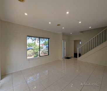 1/167 Cumberland Road, Pascoe Vale South - Photo 2