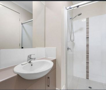 21 Conimbla Street, Fitzgibbon QLD 4018 - Townhouse For Rent | Domain - Photo 2