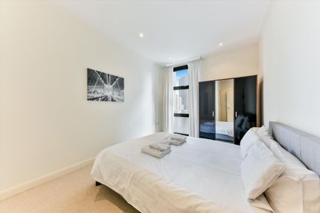 Apartment to rent in Discovery Dock E14 - Photo 4