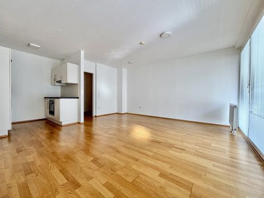 SEHR CHARMANTE 3-ZIMMER WOHNUNG MIT BALKON - GARAGE OPTIONAL - Photo 1