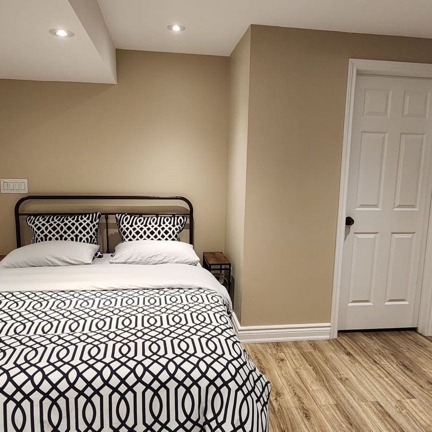 For Lease - 175 Art West Avenue, Newmarket, Ontario - Photo 1