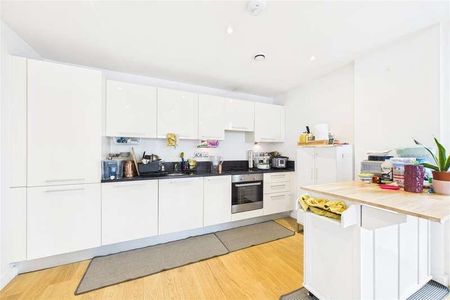 Railway Terrace, Slough, Berkshire, SL2 - Photo 5