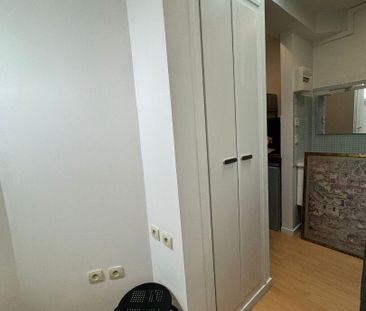 Location appartement 1 pièce, 10.00m², Paris 16 - Photo 2
