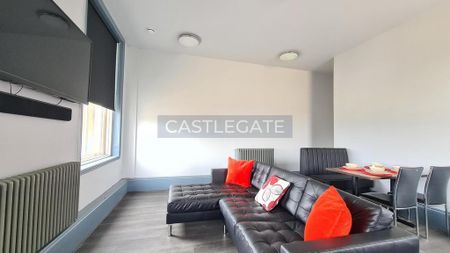 1 bedroom in a flat share to rent - Photo 4