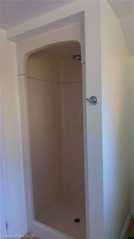 For Lease - 23 Westchester Drive, Kitchener, Ontario - Photo 5