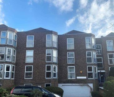 Surbiton, Surrey, KT6 - Photo 3