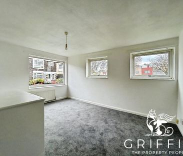 Braybrooke, Basildon, SS14 - Photo 3