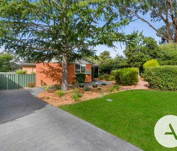32 Medley Street, Chifley ACT 2606 - House For Rent | Domain - Photo 5