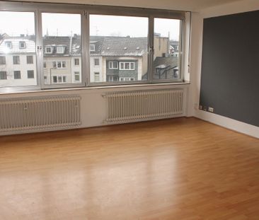 +++ IBF Immo +++ Geräumige 3 ZKDB Wohnung in Zentraler Lage von Aac... - Photo 3