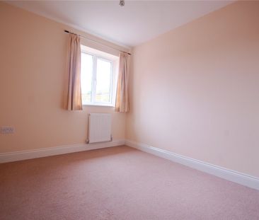 2 bed apartment to rent in Blueberry Way, Scarborough, YO12 - Photo 3