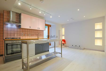 Apartment to rent in Dublin, Dún Laoghaire - Photo 3