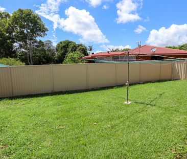 SPACIOUS 3 BEDROOM HOME - Photo 6