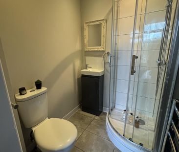 6 bedroom house of multiple occupation to rent - Photo 5