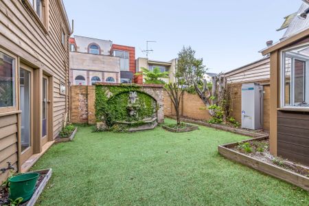 74 Raglan Street, South Melbourne - Photo 3