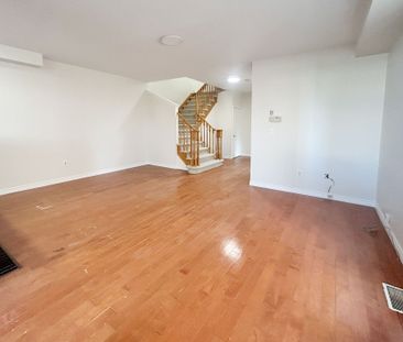 For Lease - 3342 Fountain Park Avenue, Mississauga, Ontario - Photo 2