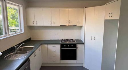 37 Inerell Ave - 3 Bedroom - 1 Bathroom - Photo 4