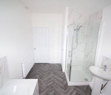 2 bedroom end of terrace house to rent - Photo 6