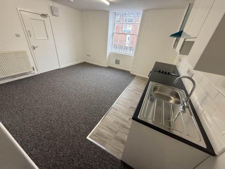 1 bedroom flat to rent - Photo 4