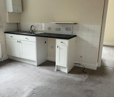 A charming one bedroom first floor flat situated in the centre of t... - Photo 2