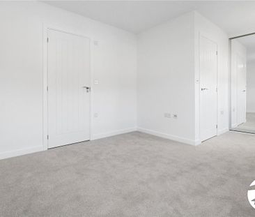 3 bedroom end of terrace house to rent - Photo 4
