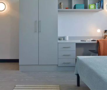 2 Bed Apartment - Photo 2