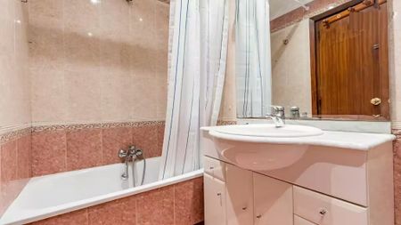 Calle Campoamor, Valencia, Valencian Community 46022 - Photo 3