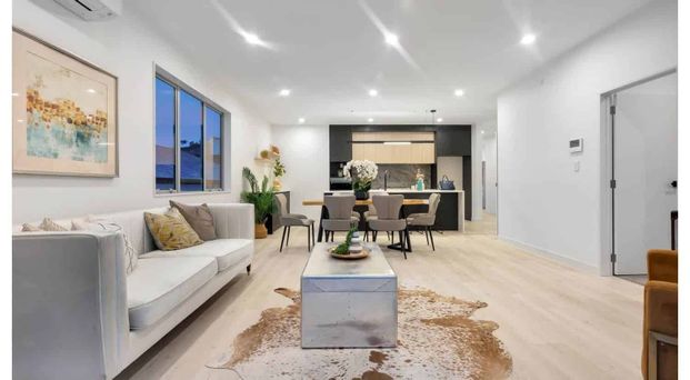 83 Pacific Heights Road, Orewa – Modern Coastal Living with Space for the Whole Family - Photo 1