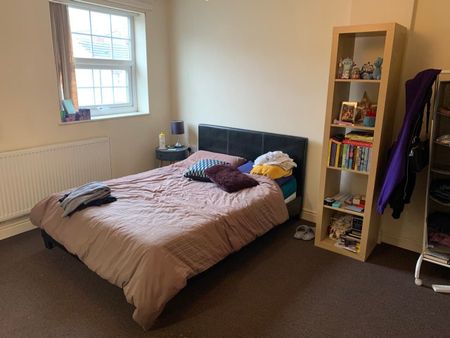 Raglan Road, Hyde Park - Photo 3