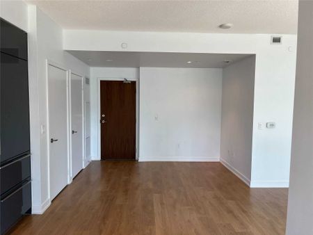 For Lease - 117 Mcmahon Drive Unit# 207, Toronto, Ontario - Photo 5