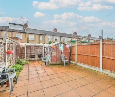 3 bedroom house to rent - Photo 1