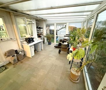 2 bedroom semi-detached bungalow to rent - Photo 4