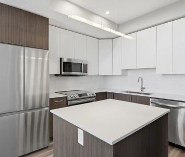 University Heights — 3 Bed 2 Bath - C3 - Photo 2