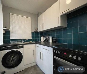 1 bedroom semi-detached house to rent - Photo 3