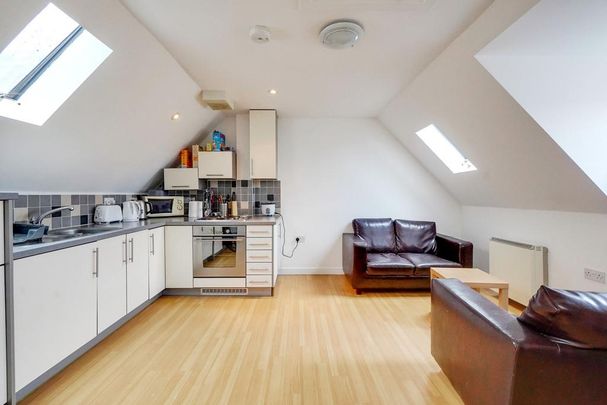 2 bedroom flat to rent - Photo 1