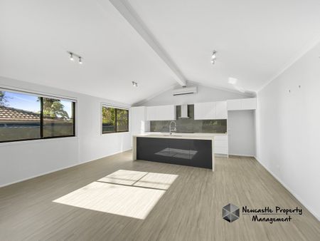 192 Aries Way, Elermore Vale - Photo 4