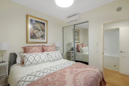 Stunning Ocean Front Living in Port Coogee! - Photo 5