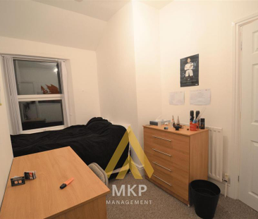 4 bedroom terraced house to rent - Photo 4