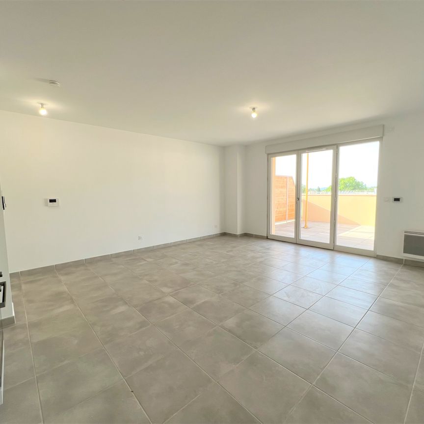 Location Appartement 2 pièces 45m² SOLLIES PONT 83210 - Photo 1