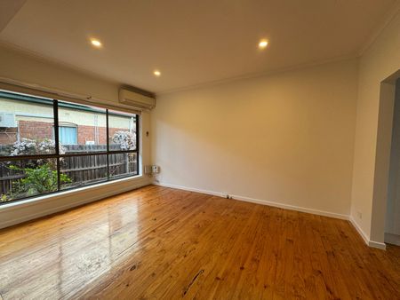 2/19 Howson Street, Brunswick West VIC 3055 - Photo 2