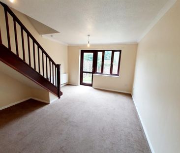2 Bedroom House to Rent in Arundel Court, Kettering, Northants, NN15 - Photo 2