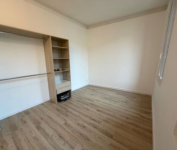 Location Appartement 2 pièces 31m² - Photo 2