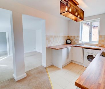 School Lane, Kenilworth - Photo 1