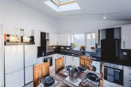 1 bedroom house of multiple occupation to rent - Photo 3