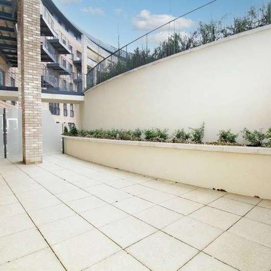 Royal Court, Ha, Stanmore, HA7 - Photo 1