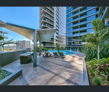 Stunning, Modern One Bedroom Apartment! - Photo 6